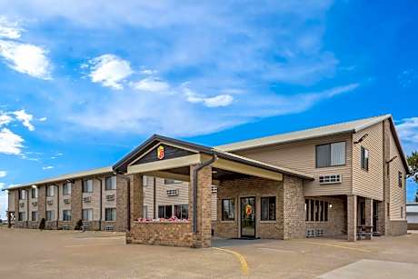 Super 8 by Wyndham Jefferson