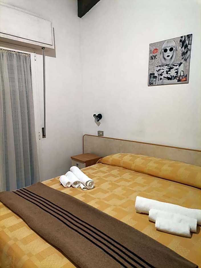 Hotel Alex