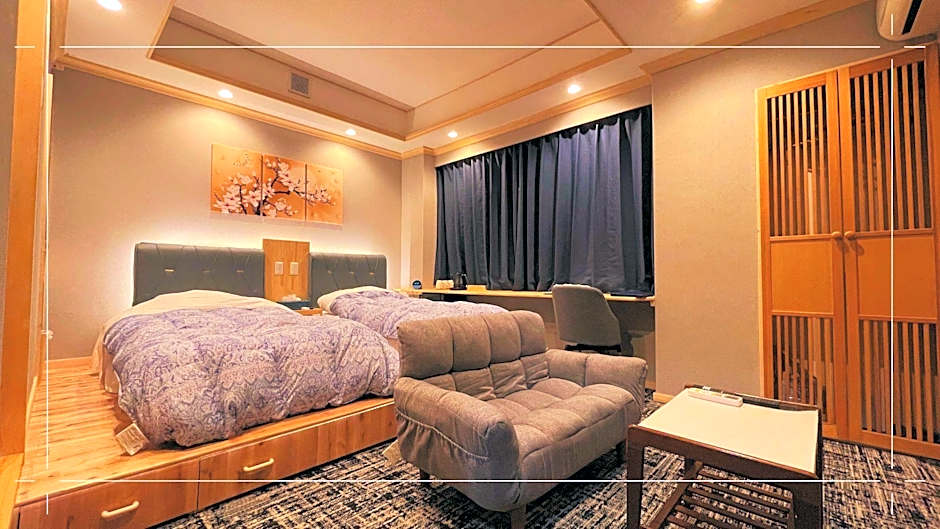 Business Hotel Takanoya