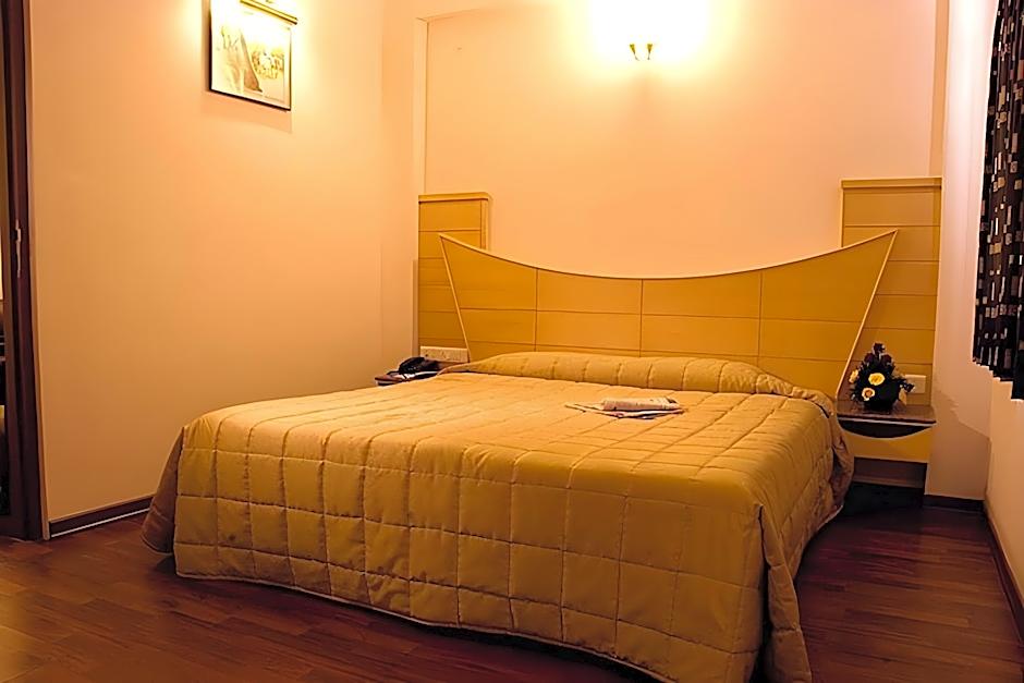 Plaza Inn Business Hotel