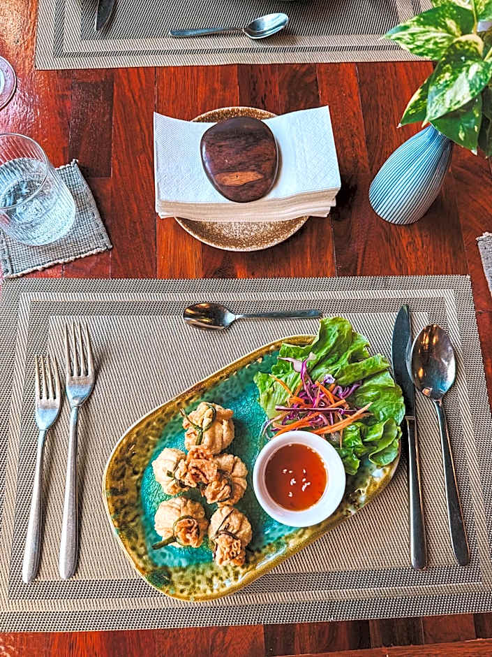 Lao Poet Hotel