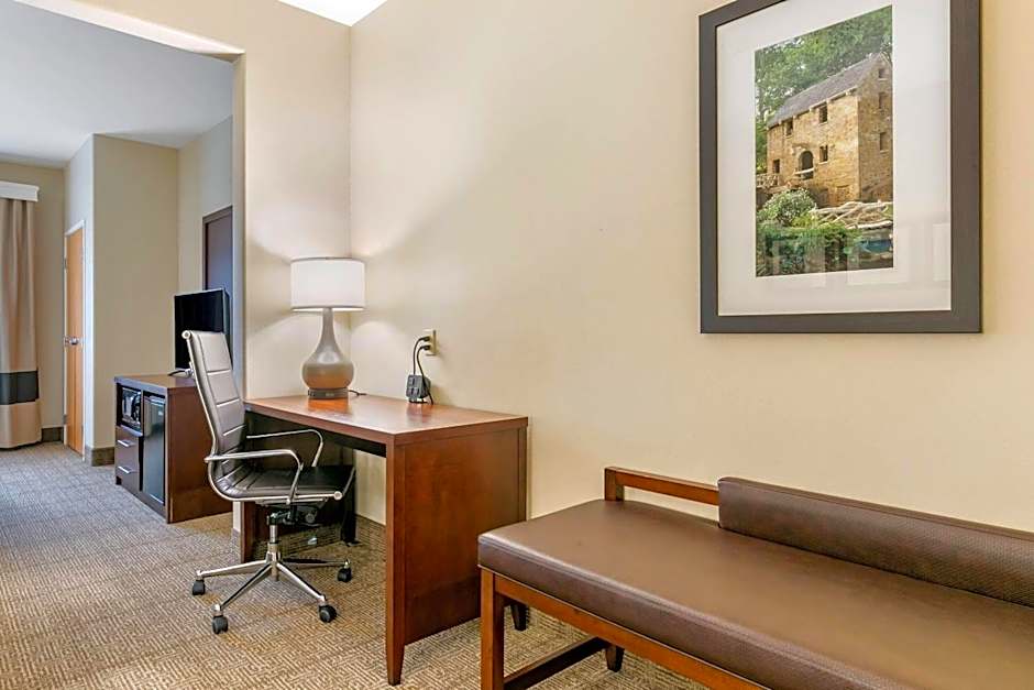 Comfort Suites Batesville
