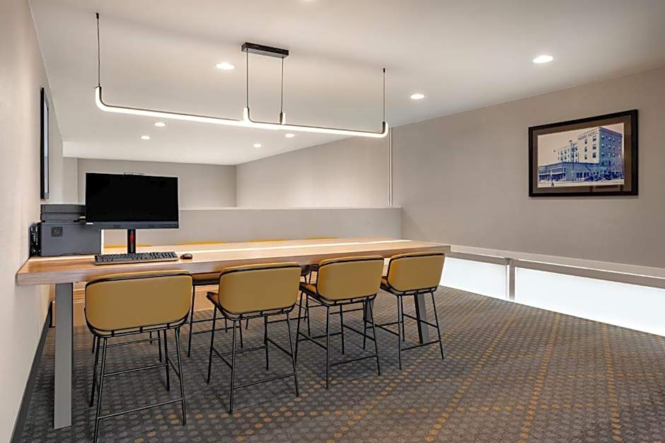 Holiday Inn Ontario By IHG