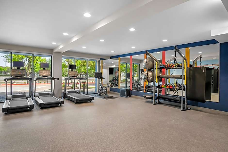 Hampton Inn by Hilton Addison Dallas
