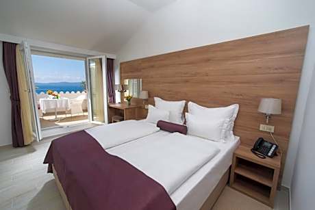 Double Room with Sea View and Balcony