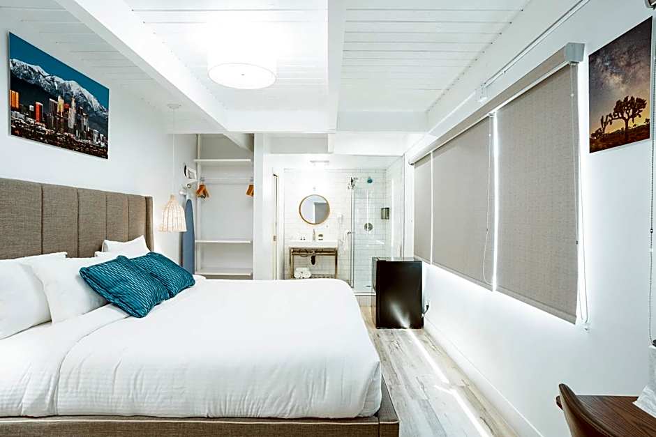 The Belmont Shore Inn