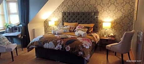 Outlander Boutique B&B Super King