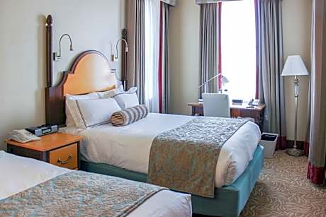 One-Bedroom Junior Suite with Two Double Beds - Non-Smoking