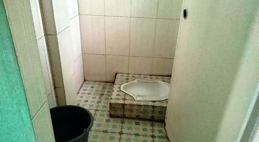 Hotel O Nany Asoka Syariah Near Anyong Cafe Studio