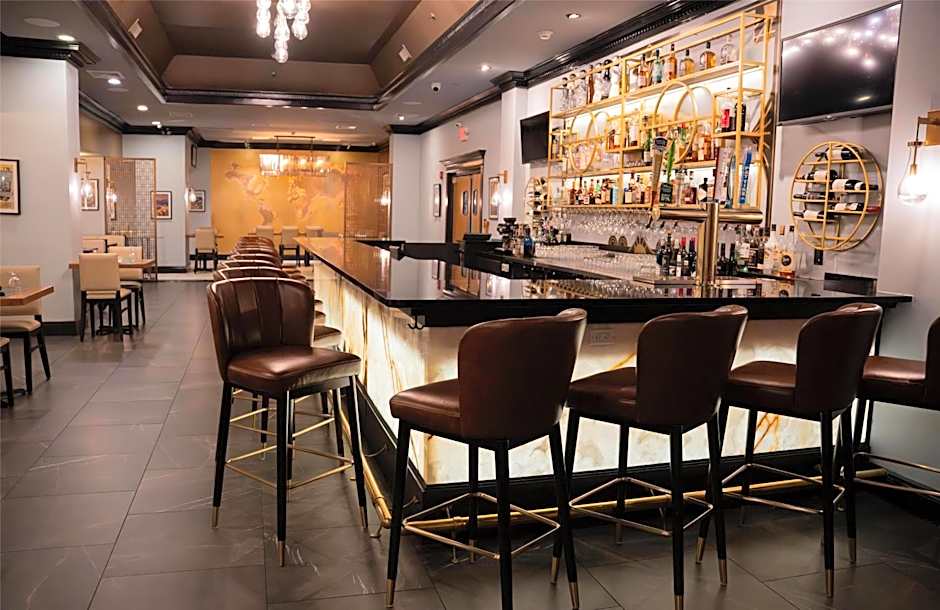 The Roslyn, Tapestry Collection by Hilton