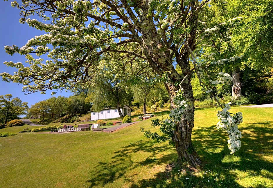 Appin Holiday Homes -Caravans, Lodges, Shepherds Hut and Train Carriage stays