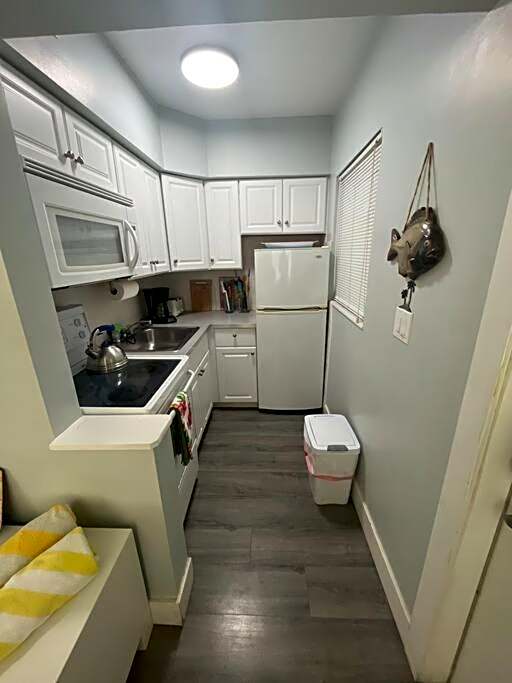 Aloha Apartments On the Intracoastal-Walk to the Beach