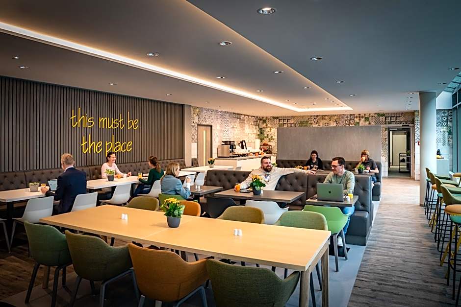 LOGINN Hotel Stuttgart Zuffenhausen