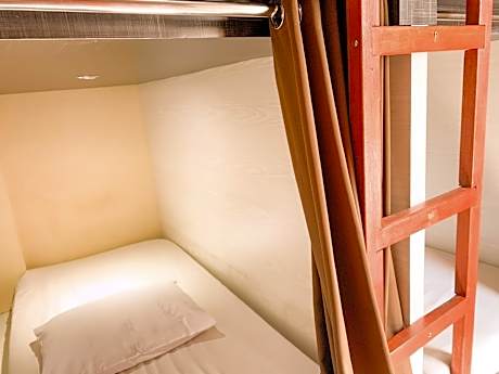 Capsule - Female Only, Non-Smoking, Special Offer