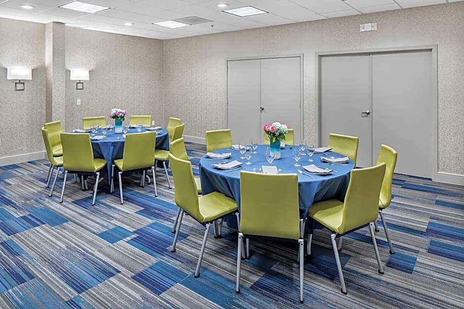 Holiday Inn Express Atlanta Airport-College Park By IHG