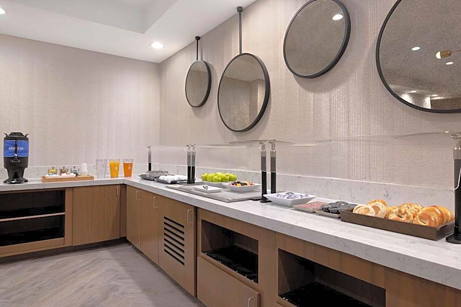 DoubleTree by Hilton Palmdale, CA