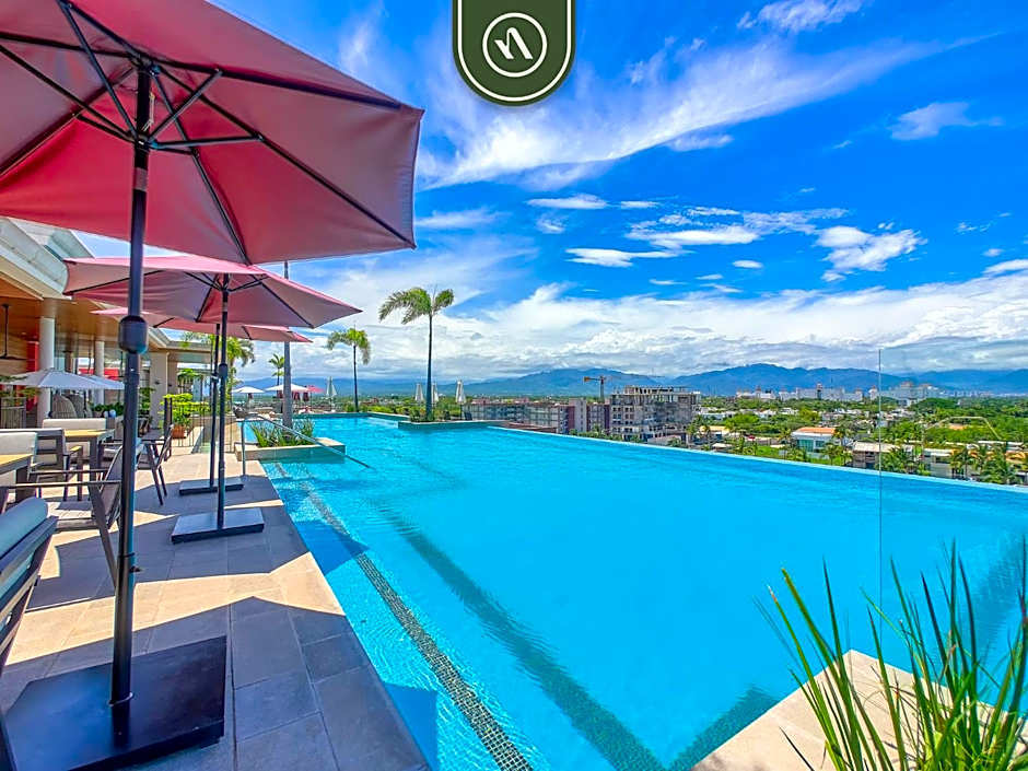 2BR Condo in Nuevo Vallarta - Private Terrace