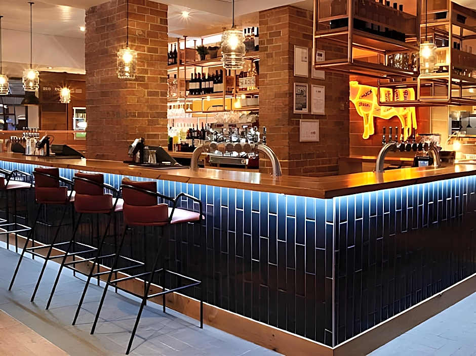 Premier Inn Inverness Centre - River Ness