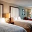Renaissance by Marriott Newark Airport Hotel