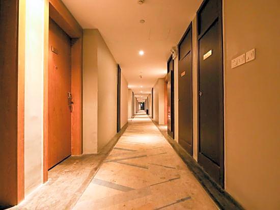 Park Yu Hotel (Ningbo University Qingshuipu Metro Station)