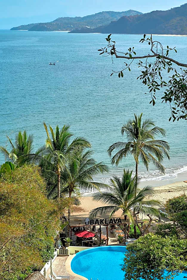 Ysuri Sayulita - Beachfront Hotel