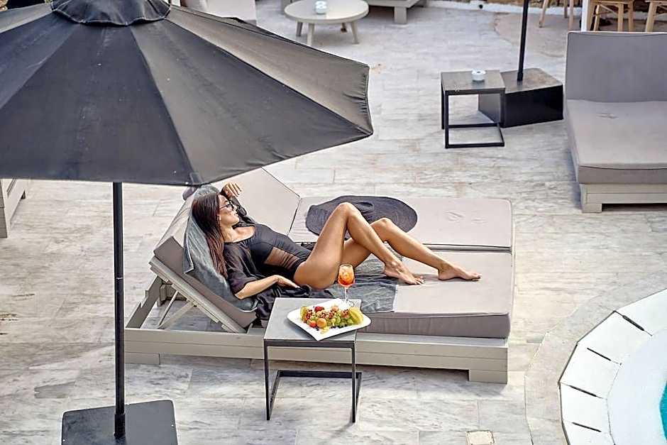 Paolas Town Boutique Hotel