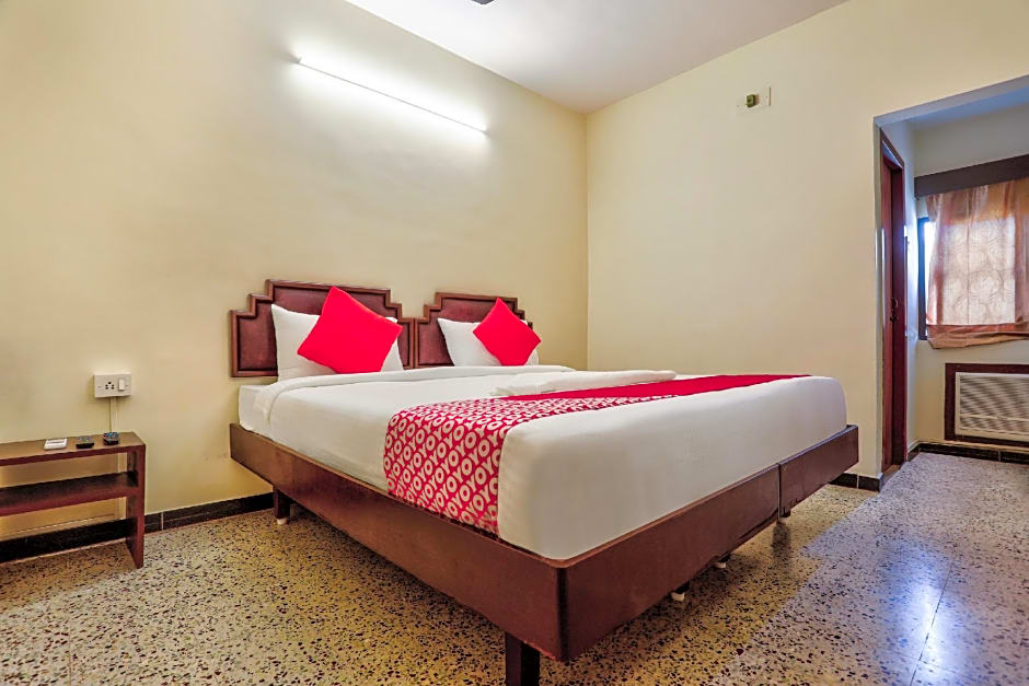 OYO Flagship 30746 Hotel Sakthi Park