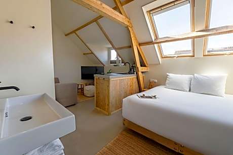 Van Heeckeren Apartments & Suites Buren