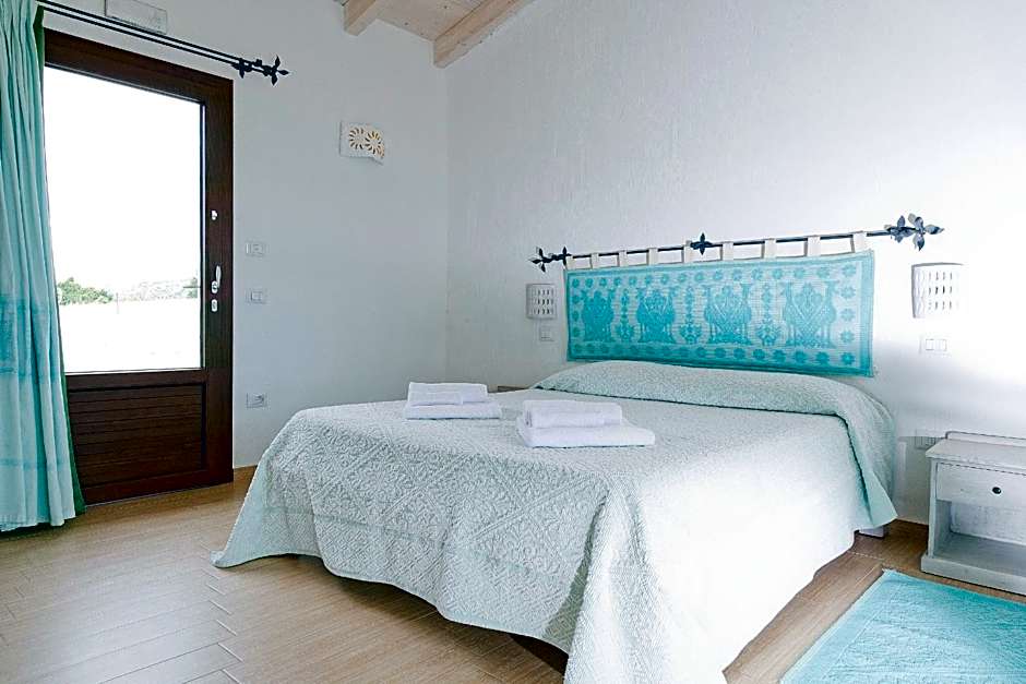 Photo 1 of 11 of 1 Double Bed or 2 Beds