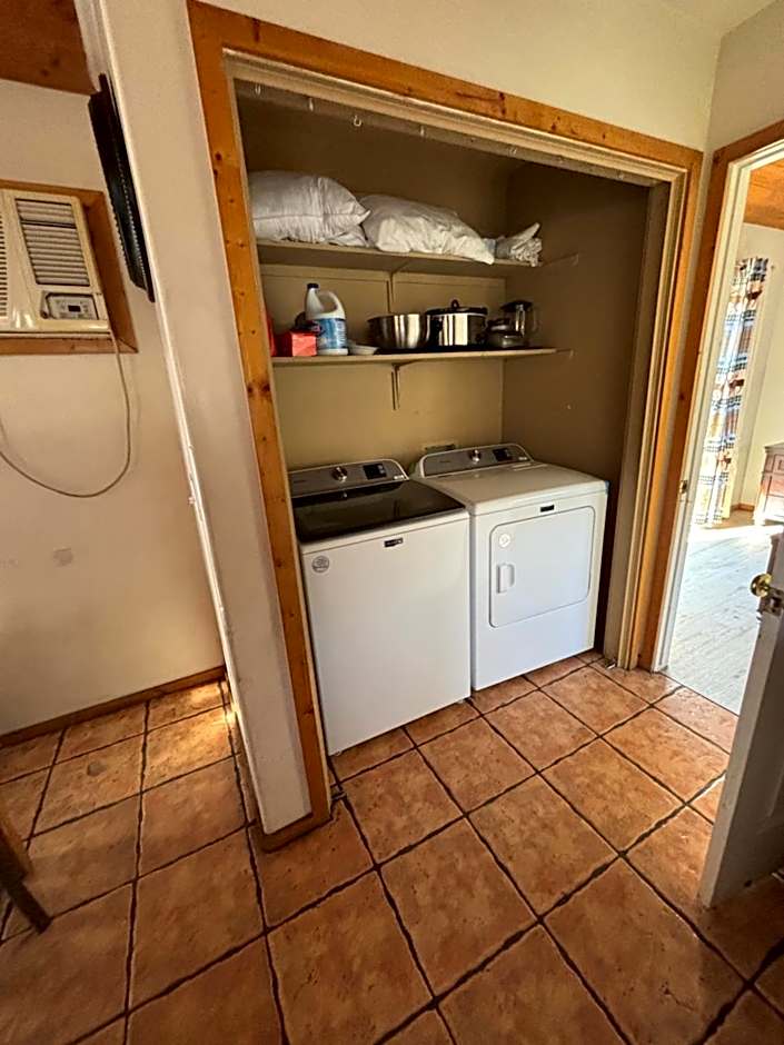 Sequoia River Front Cabins