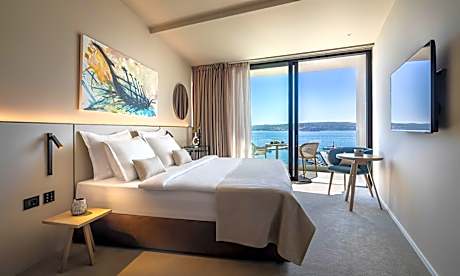 Superior Suite with Sea View Balcony