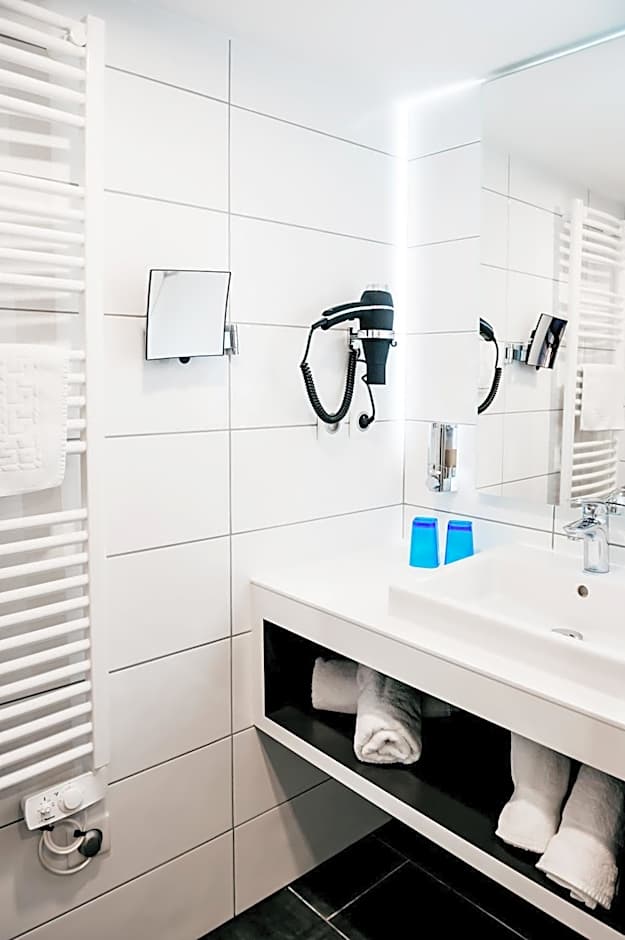 Logis Hôtel Restaurant Au Lion Rouge