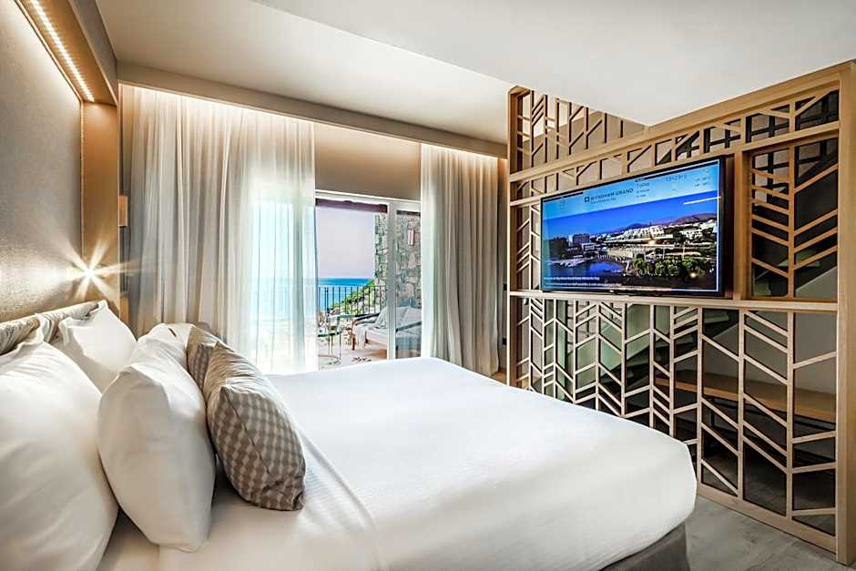 Wyndham Grand Crete Mirabello Bay