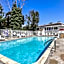 Super 8 by Wyndham Livermore