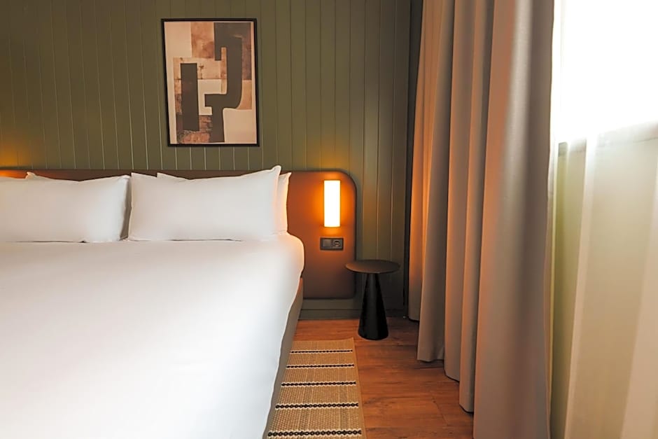 The Honest Budapest by Chic & Basic