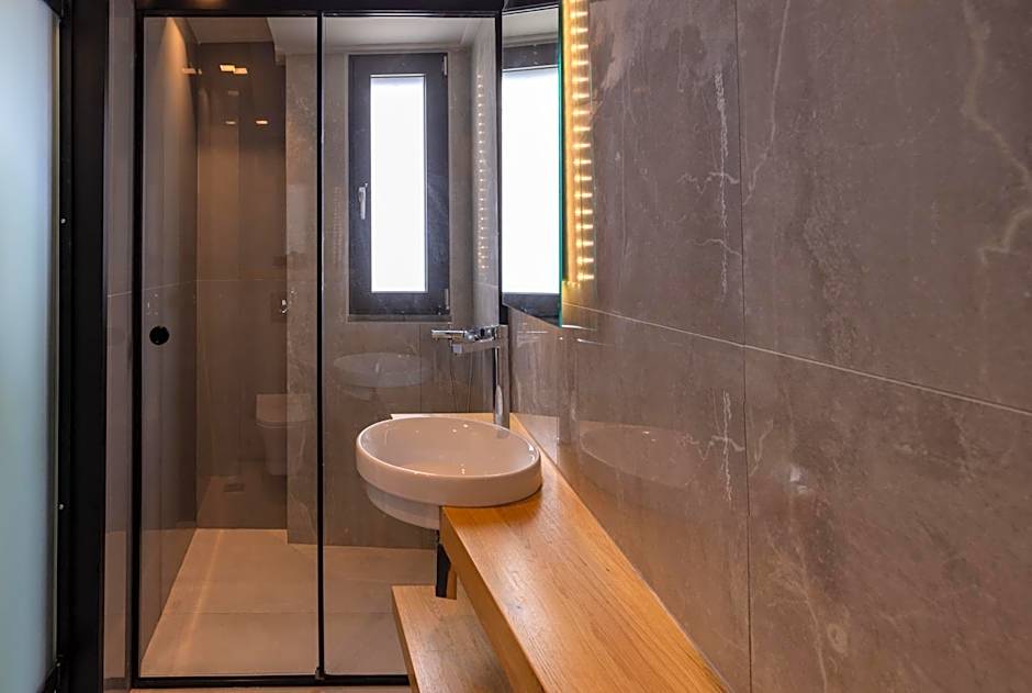 Anadeo Villas & Suites