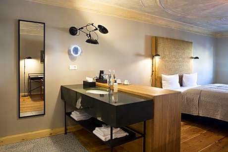 Superior “En Suite” L Marktblick