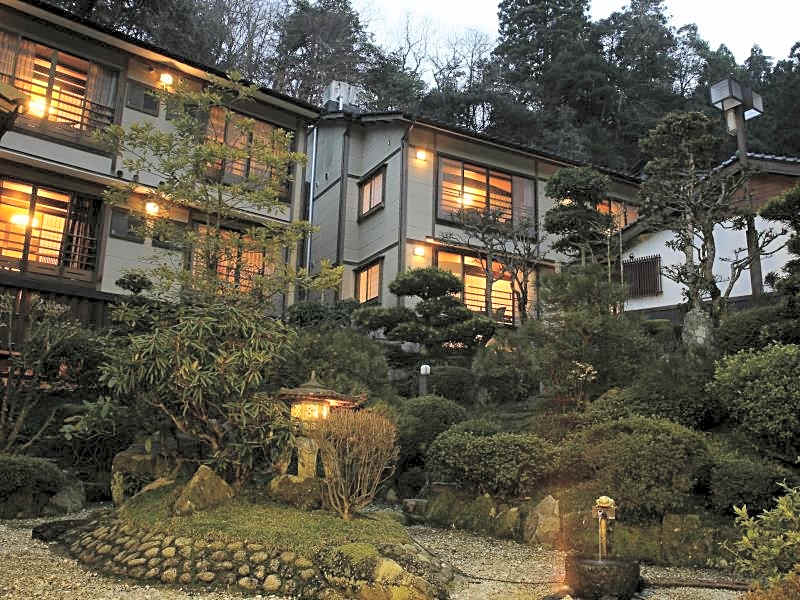 Yuraku Kinosaki Spa and Gardens Ryokan