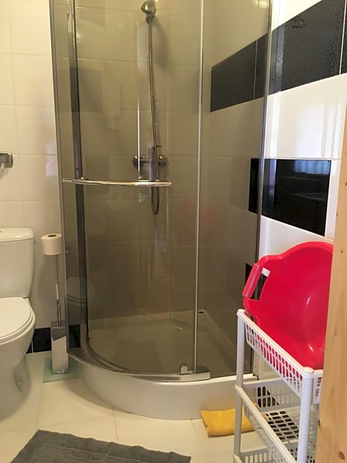 Domki Letniskowe "TROPIK"