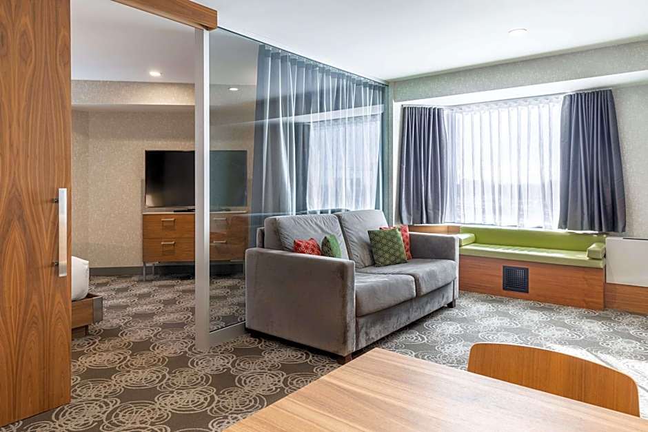 Hilton Montreal Laval