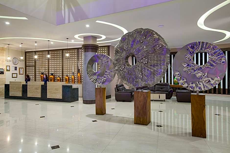 The Green Peak, ARTOTEL Curated