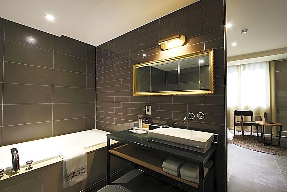 SR Design Hotel
