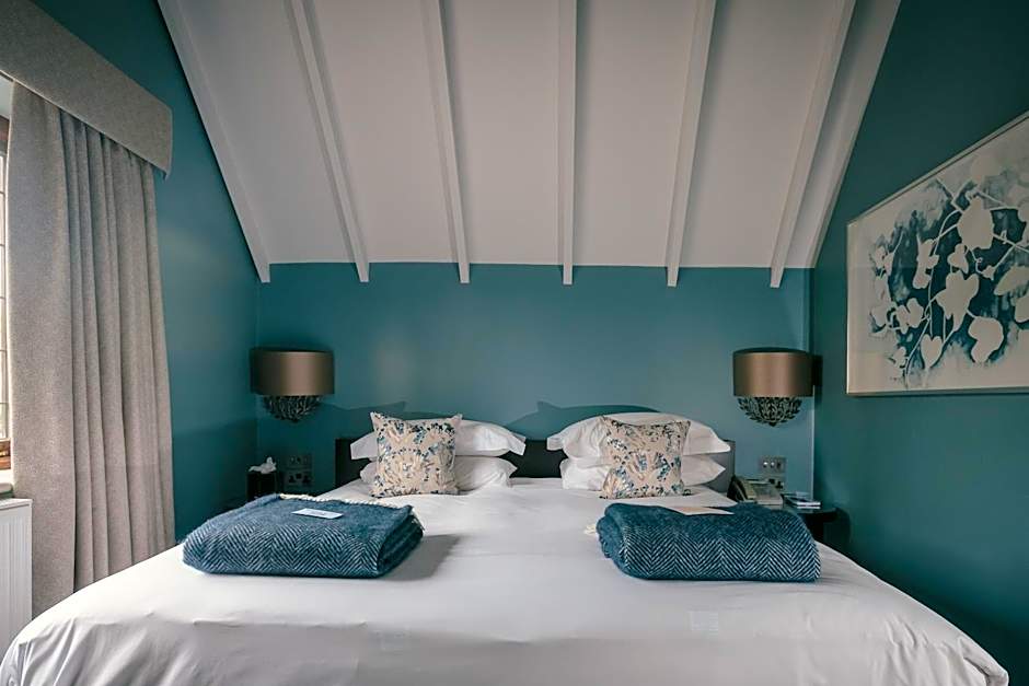 Hogarths Stone Manor