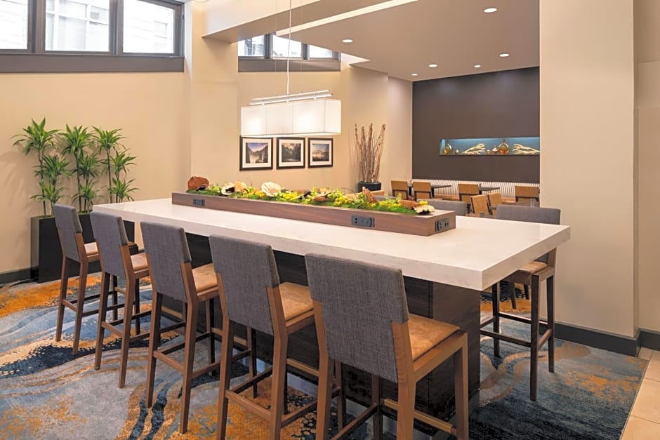 Courtyard by Marriott Seattle Downtown/Pioneer Square