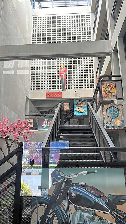 Labkoff cafe and Hostel