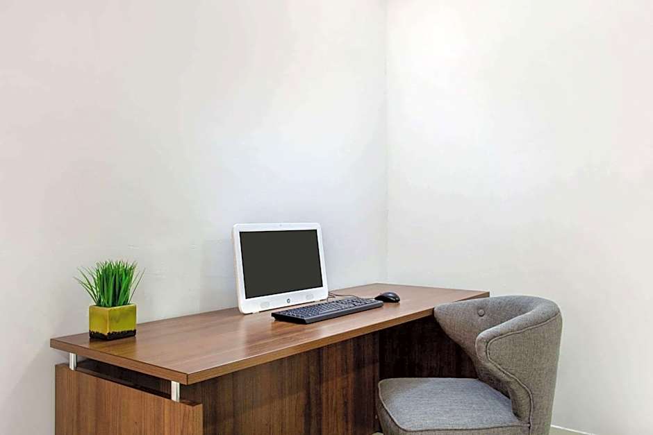 Baymont by Wyndham McDonough