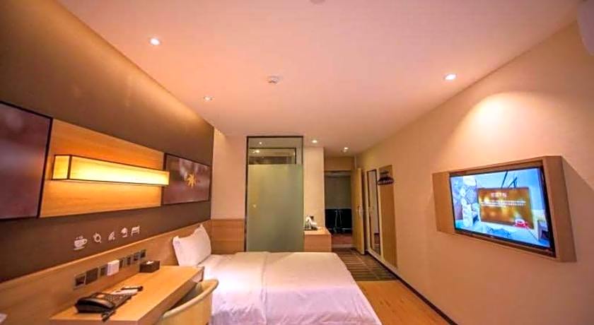 IU Hotel Chengdu Pengzhou Municipal Government Branch
