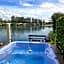 Lakeside Retreat With Hot Tub & Fishing Peg at Tattershall Lakes Country Park