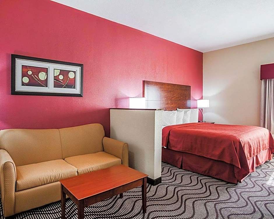 Quality Inn & Suites Altoona