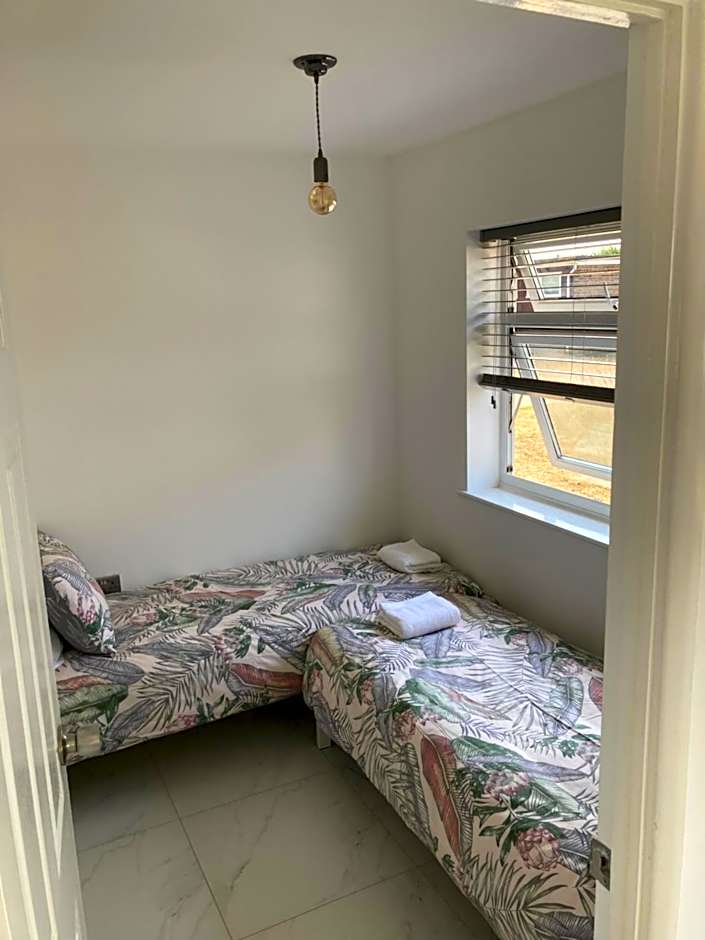 2 bed chalet romney sands